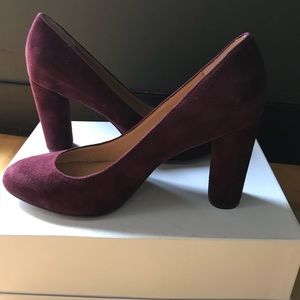 Banana Republic Suede Block Heel Pump